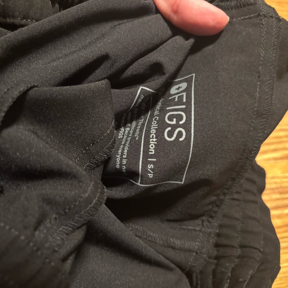 Figs bundle of three pants - Picture 5 of 6